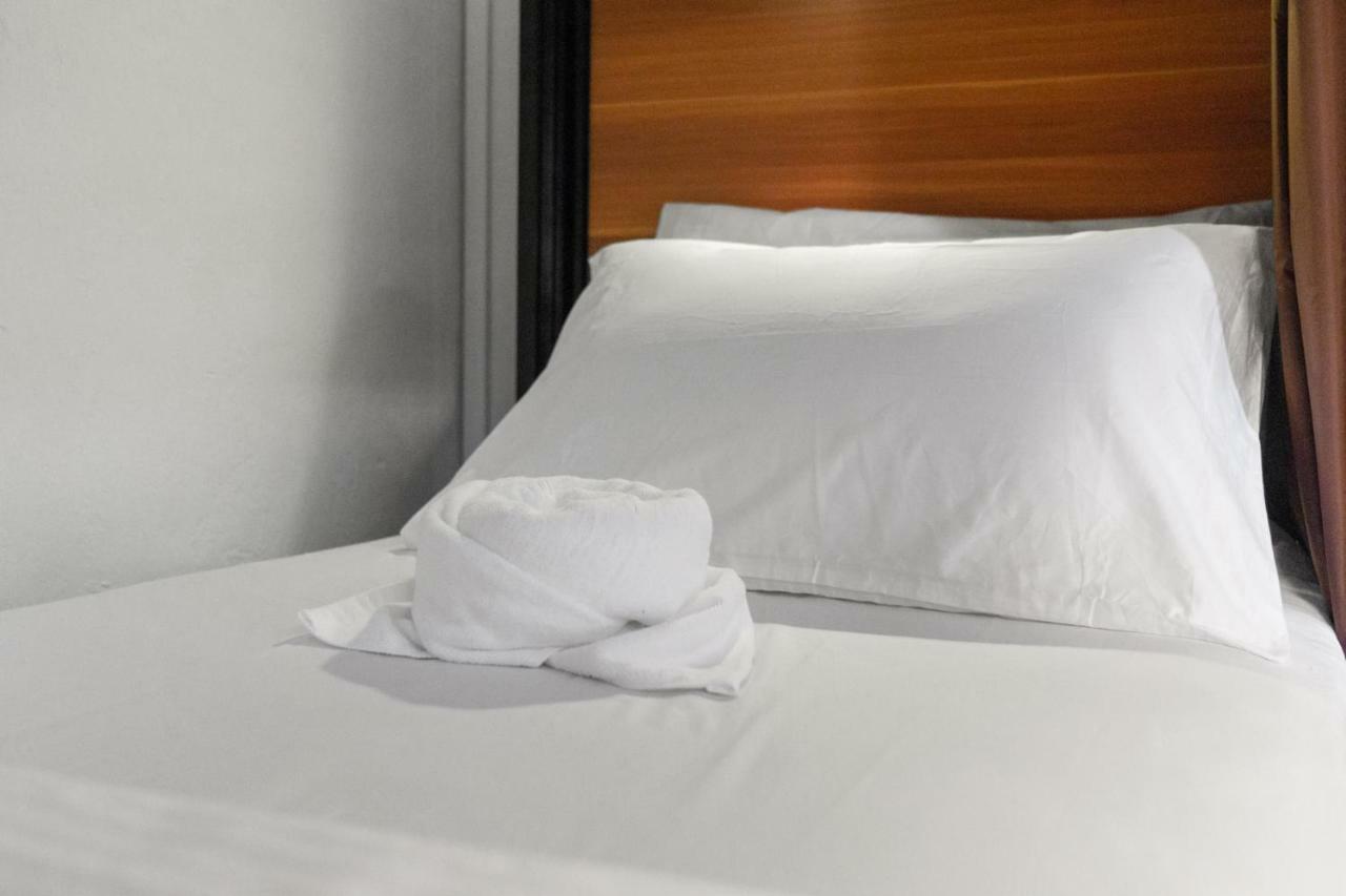 Hostel 7 Wonders At Upper Dickson Singapur